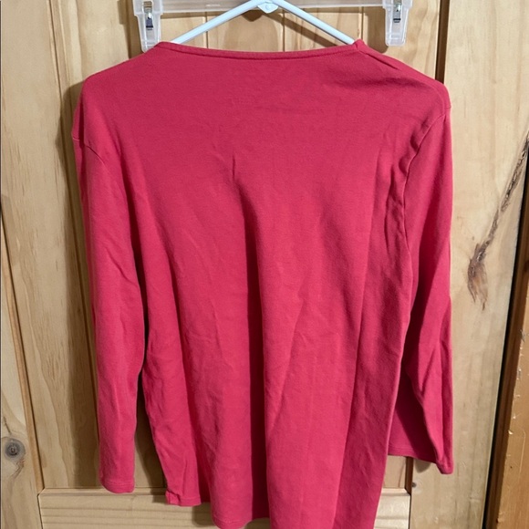 Chico's Women’s Vibrant Red Crew Neck Top - Picture 3 of 3